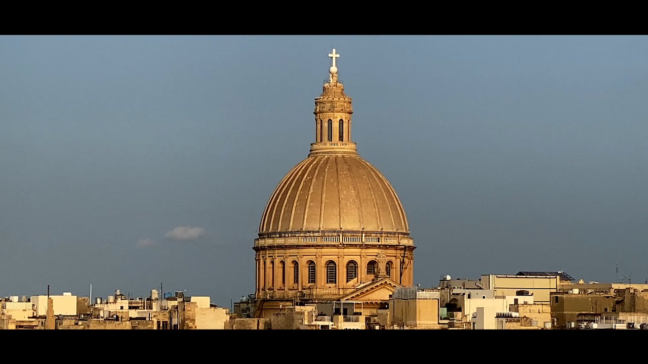 Two Pillows | Malta